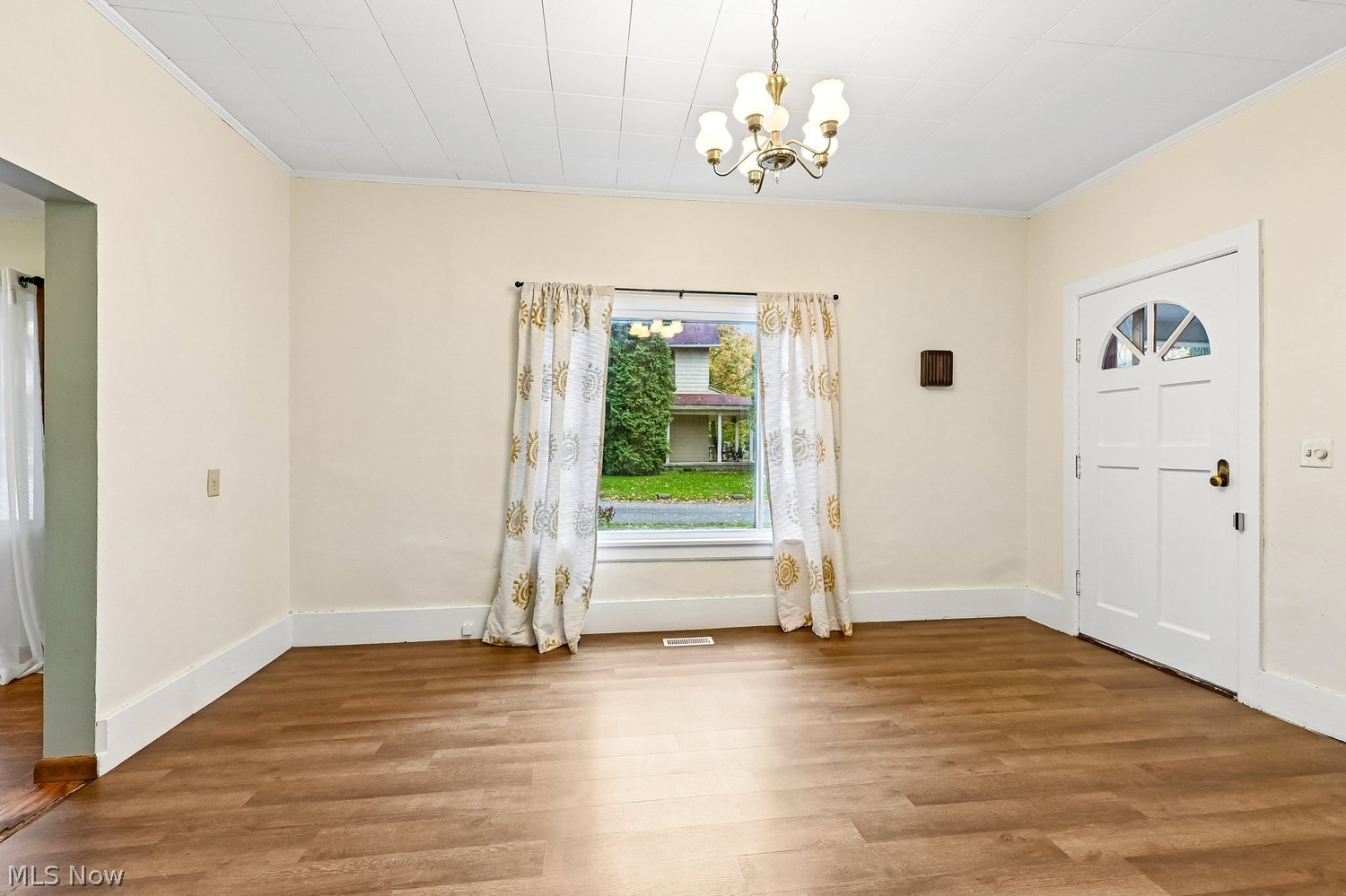 421 High Street Doylestown OH 44230