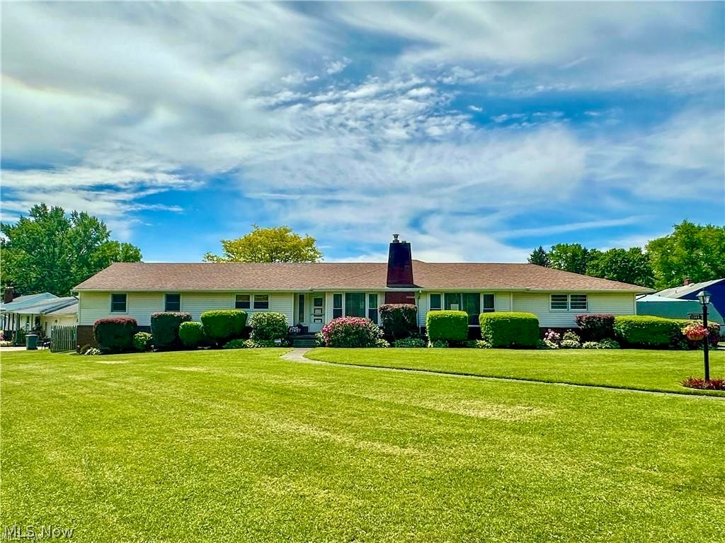 2308 Bears Den Road Youngstown OH 44511