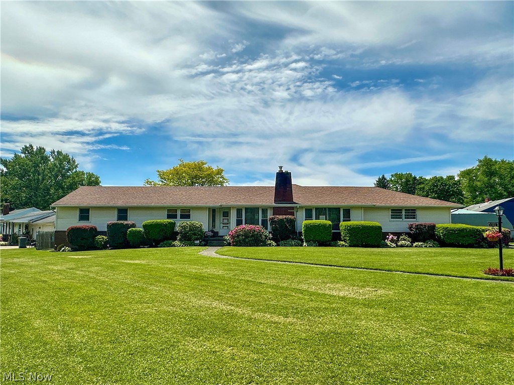 2308 Bears Den Road Youngstown OH 44511