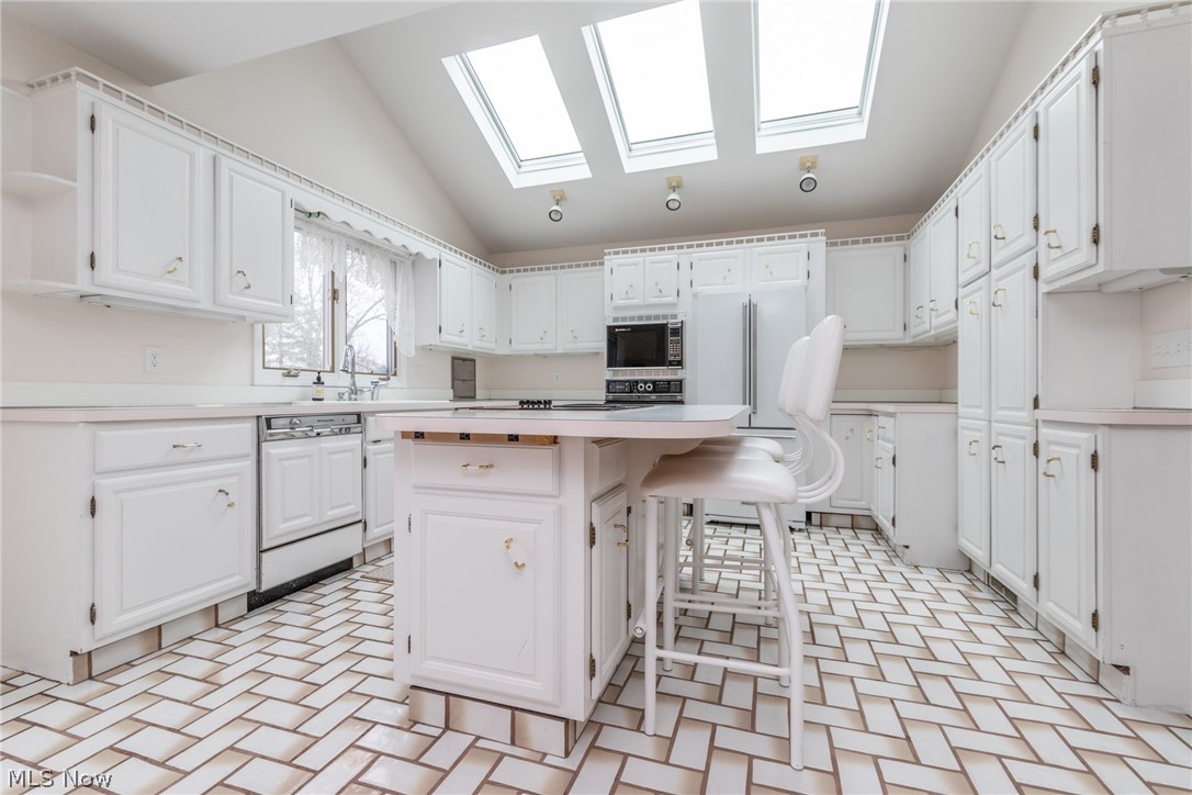 25235 Penshurst Drive Beachwood OH 44122