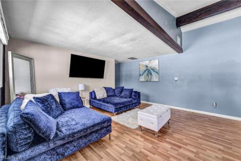 9148 Coventry Drive Northfield OH 44067
