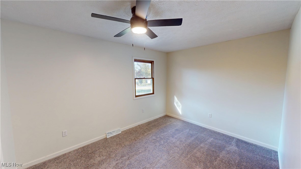 3273 S Jasmine Avenue Akron OH 44319