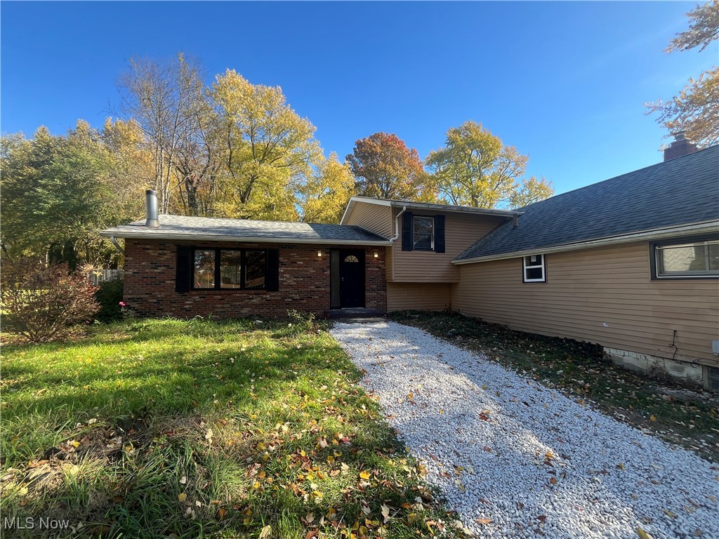 3273 S Jasmine Avenue Akron OH 44319