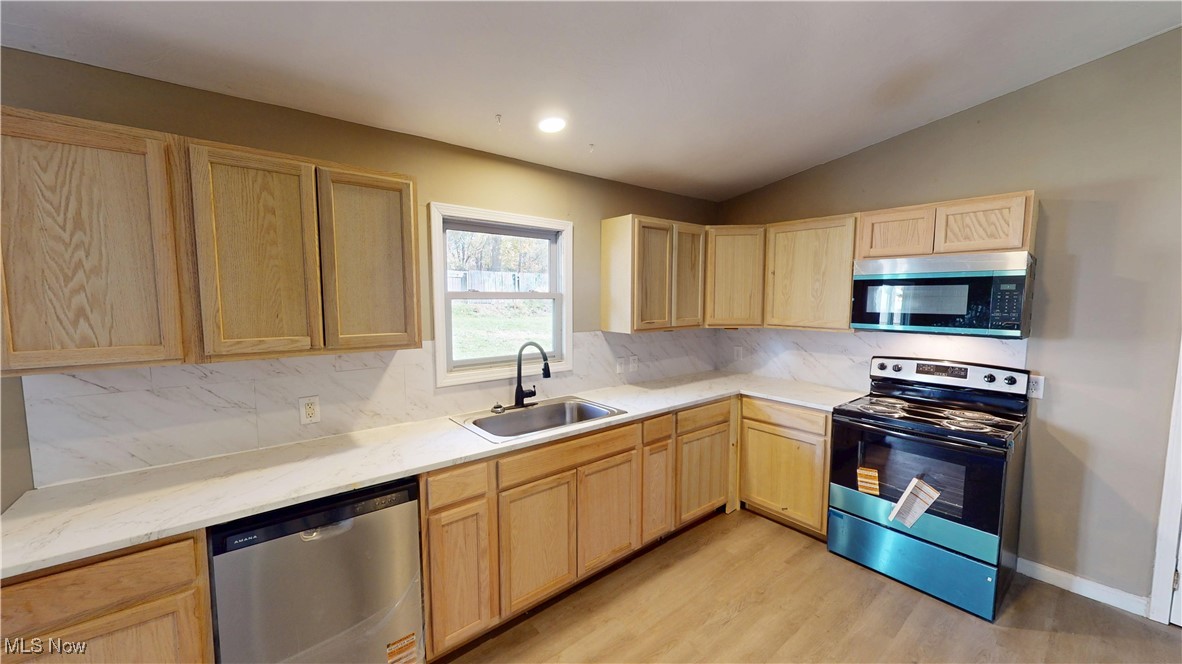 3273 S Jasmine Avenue Akron OH 44319