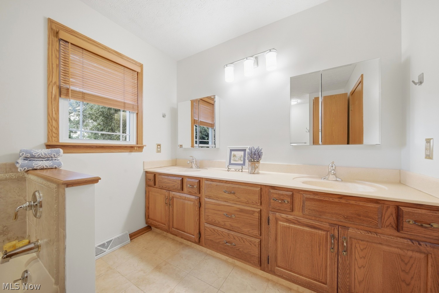 8265 Beatty Street NW Massillon OH 44646