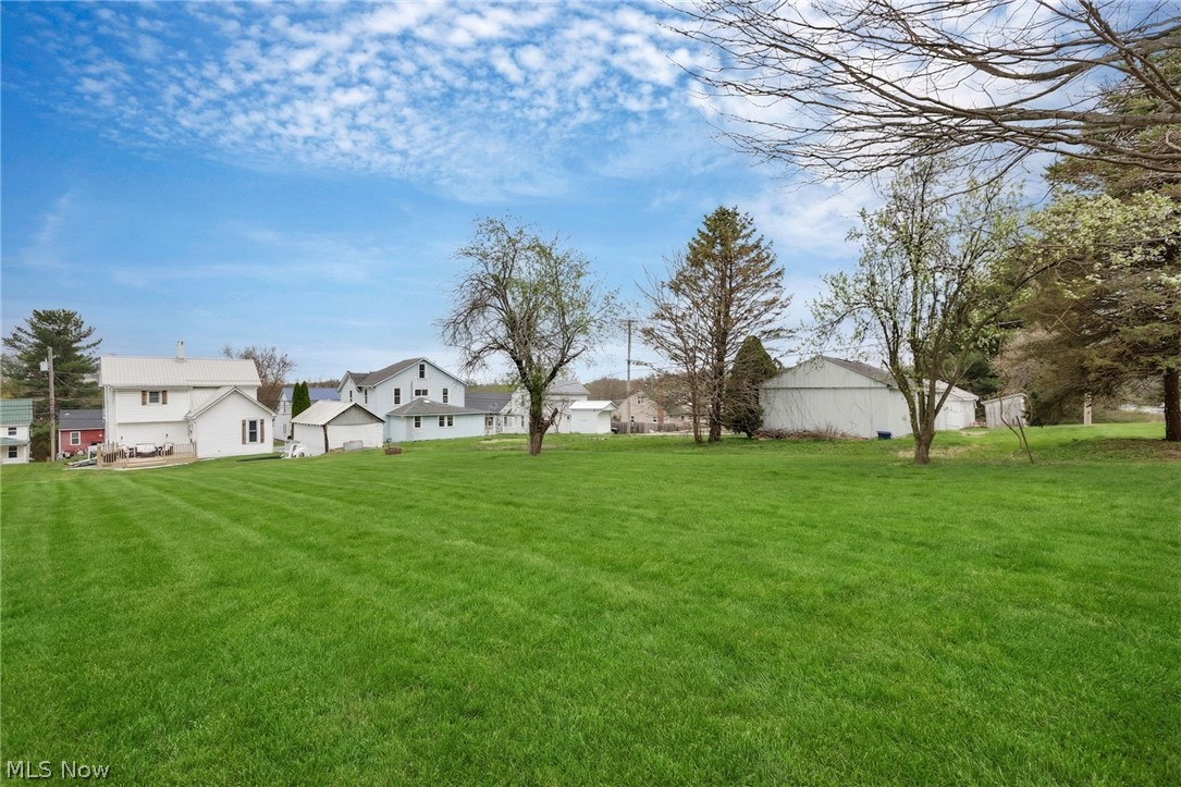202 N Market Street Somerset OH 43783