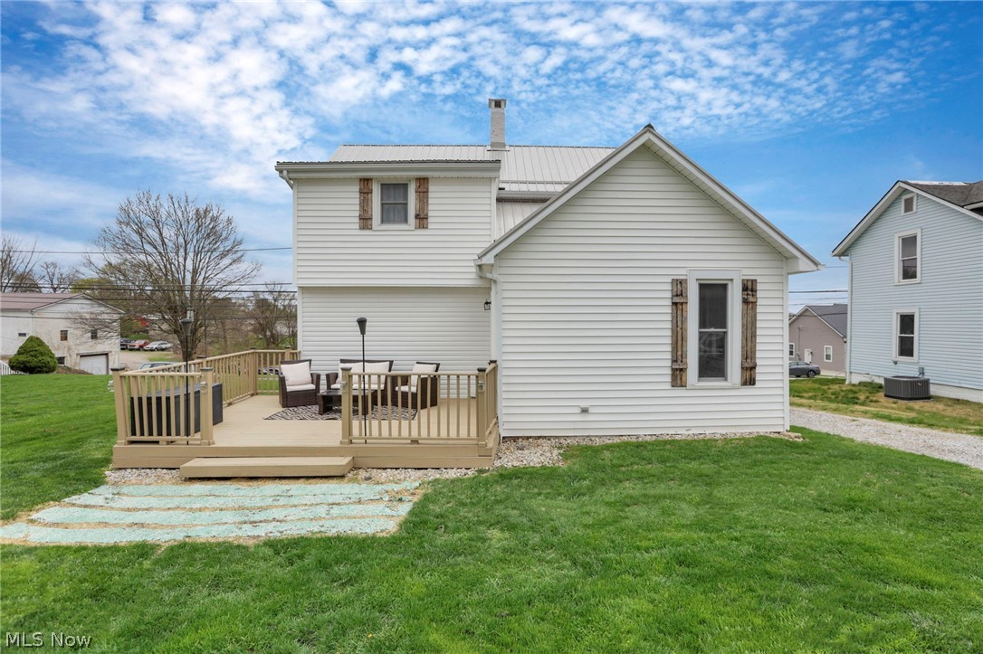 202 N Market Street Somerset OH 43783