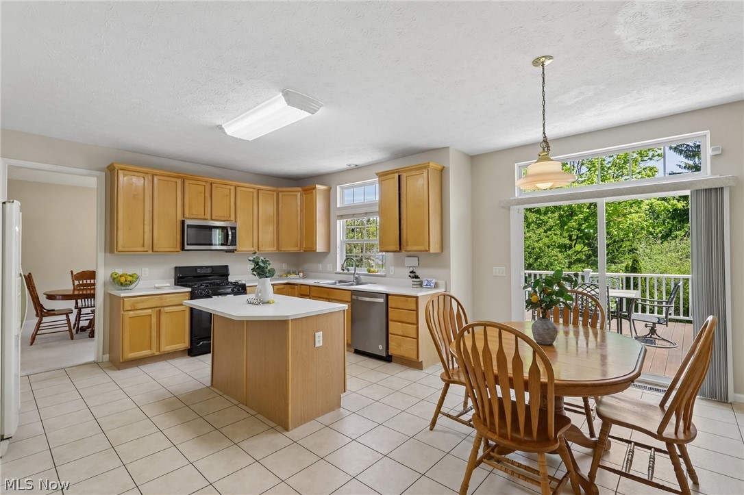 16264 Selby Circle Strongsville OH 44136