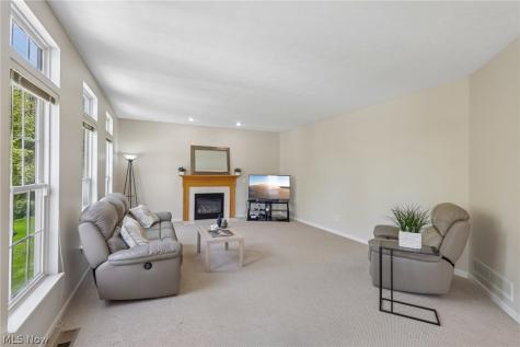 16264 Selby Circle Strongsville OH 44136