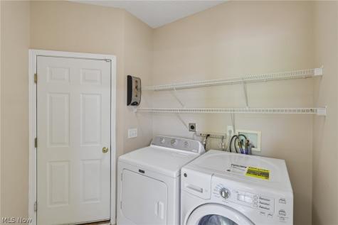 16264 Selby Circle Strongsville OH 44136