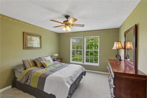 16264 Selby Circle Strongsville OH 44136