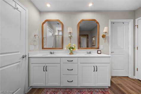 35074 Bald Eagle Lane Willoughby OH 44094