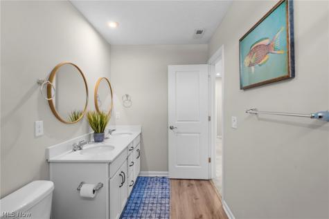 35074 Bald Eagle Lane Willoughby OH 44094