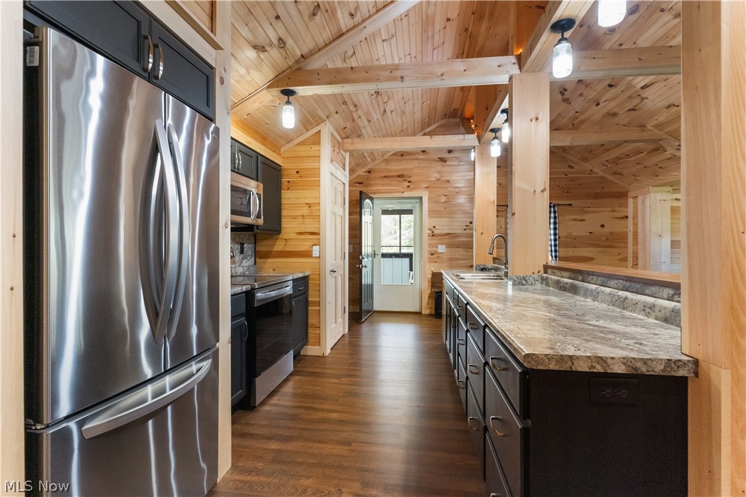 16715 W Western Reserve Road Berlin Center OH 44401