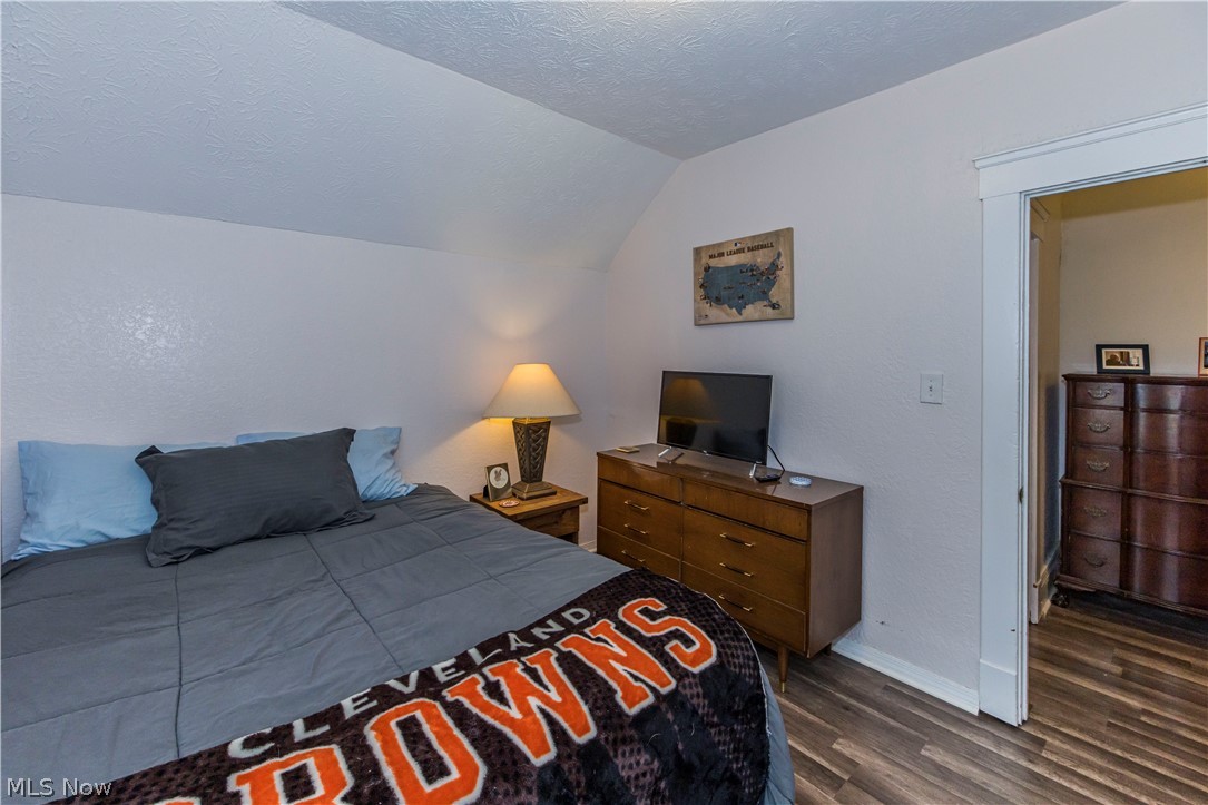1465 Newman Avenue Lakewood OH 44107
