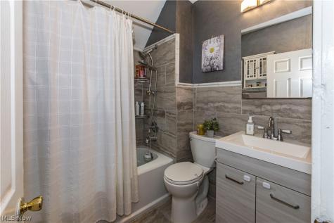 1465 Newman Avenue Lakewood OH 44107