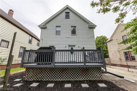1465 Newman Avenue Lakewood OH 44107