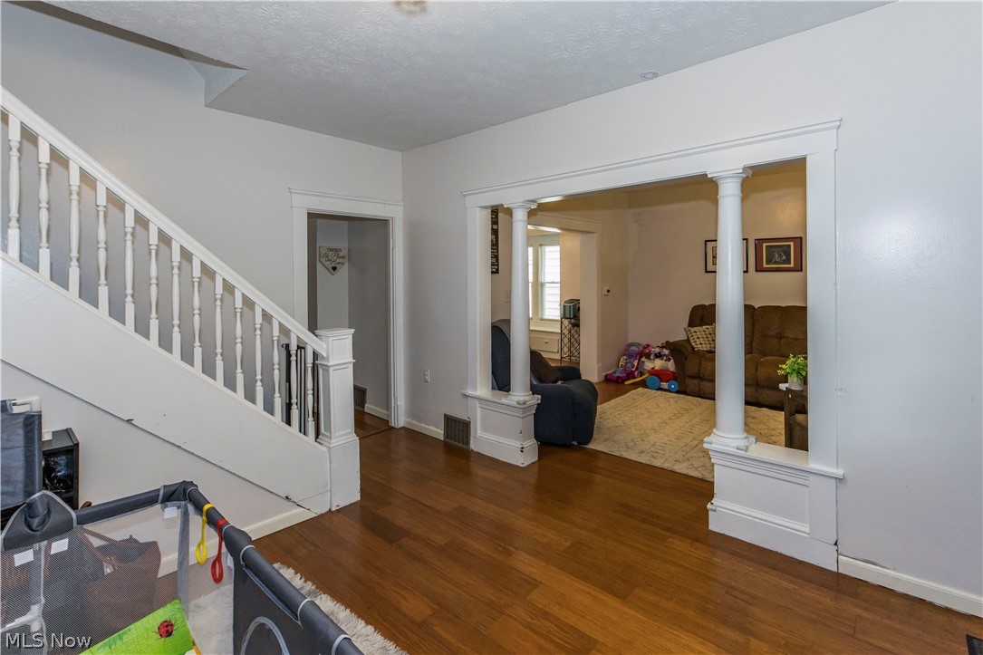 1465 Newman Avenue Lakewood OH 44107