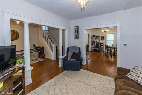 1465 Newman Avenue Lakewood OH 44107