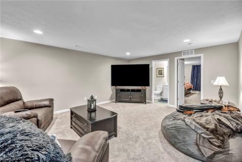 2488 Carlene Avenue SW Massillon OH 44647