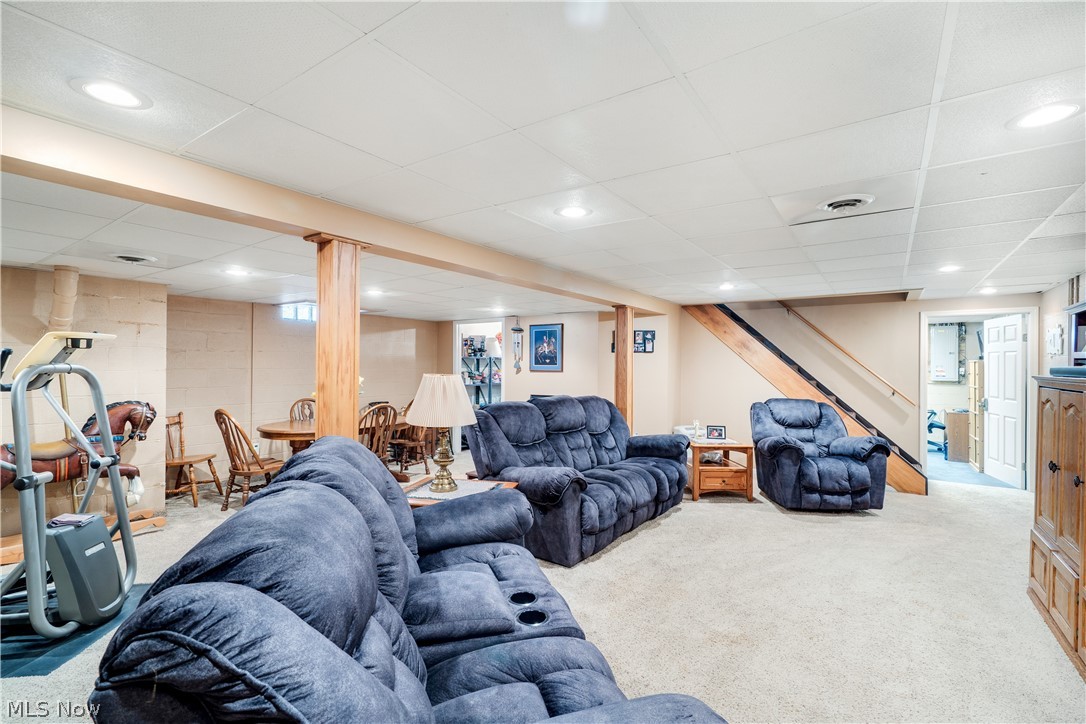 3810 Linda Way New Waterford OH 44445