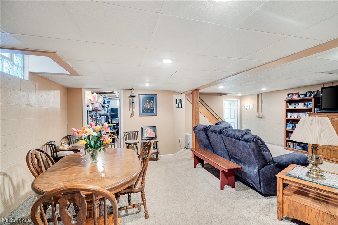 3810 Linda Way New Waterford OH 44445