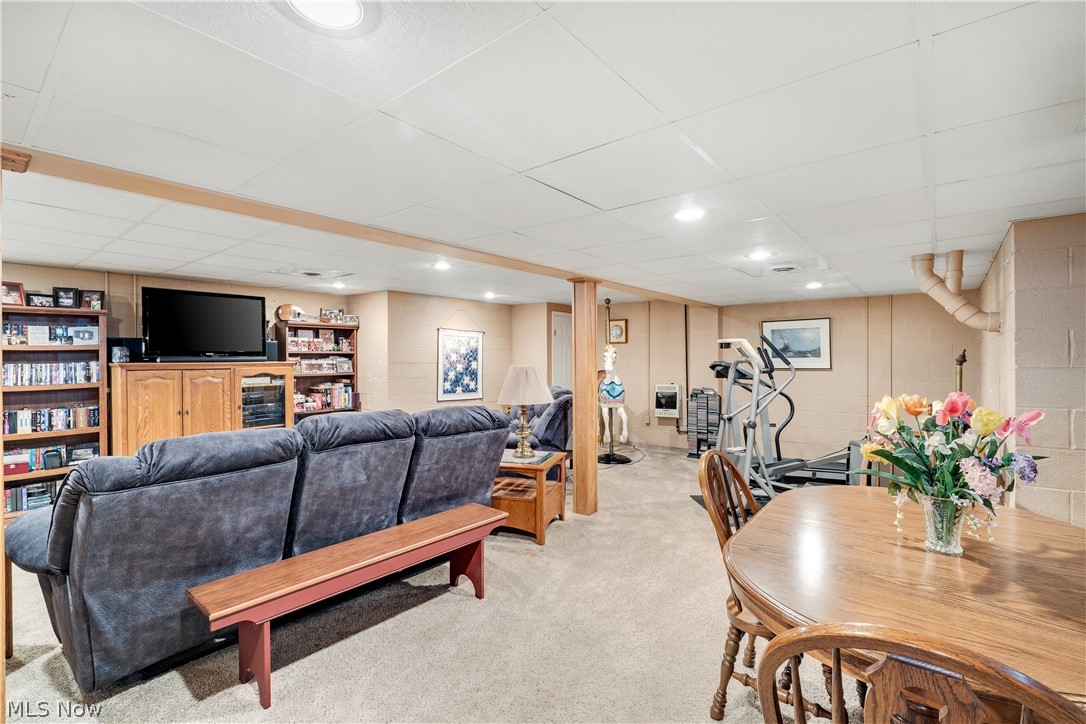 3810 Linda Way New Waterford OH 44445
