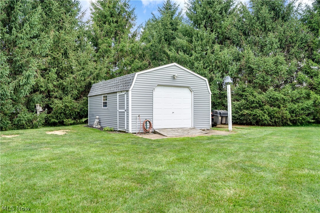 3810 Linda Way New Waterford OH 44445