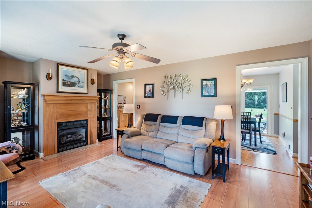 3810 Linda Way New Waterford OH 44445