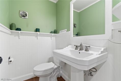 7033 Shaner Drive Walton Hills OH 44146