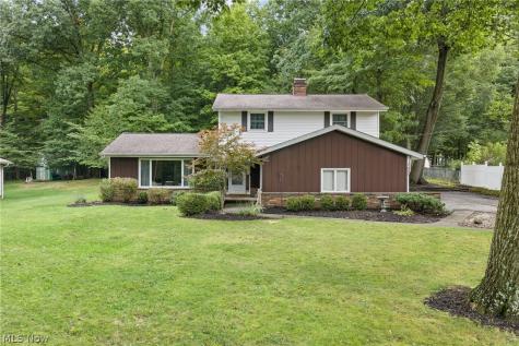7033 Shaner Drive Walton Hills OH 44146