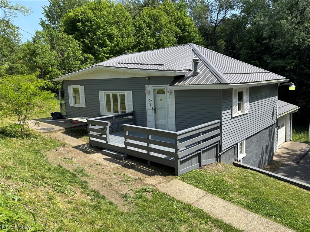 300 Henry East Liverpool OH 43920