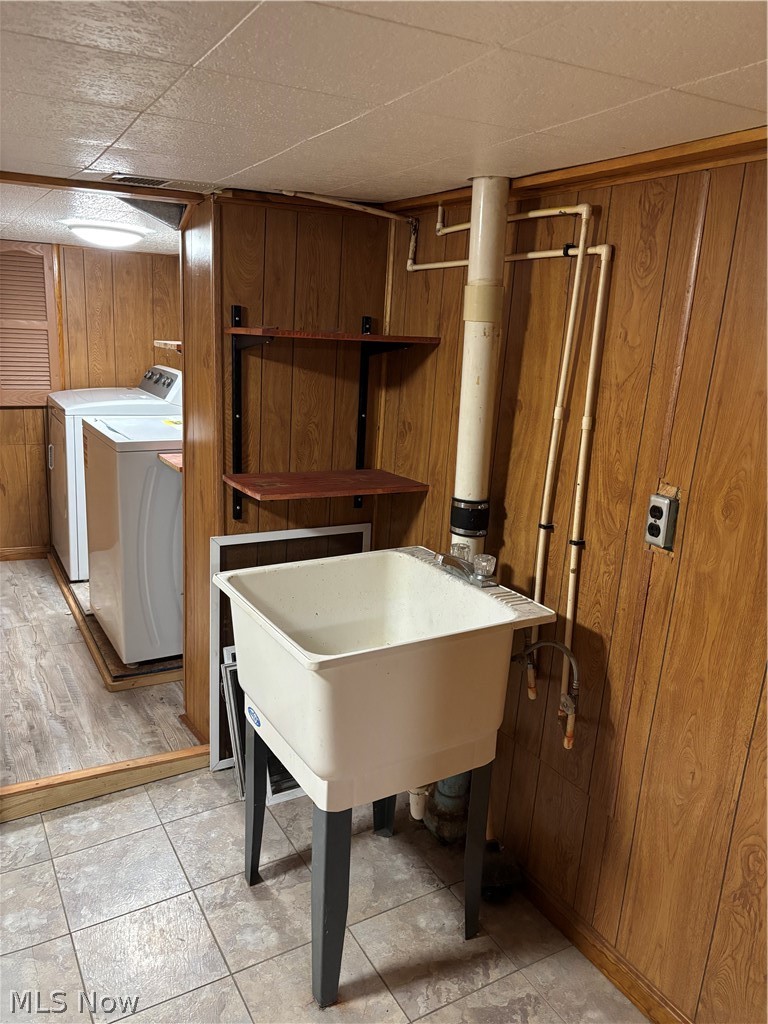 300 Henry East Liverpool OH 43920