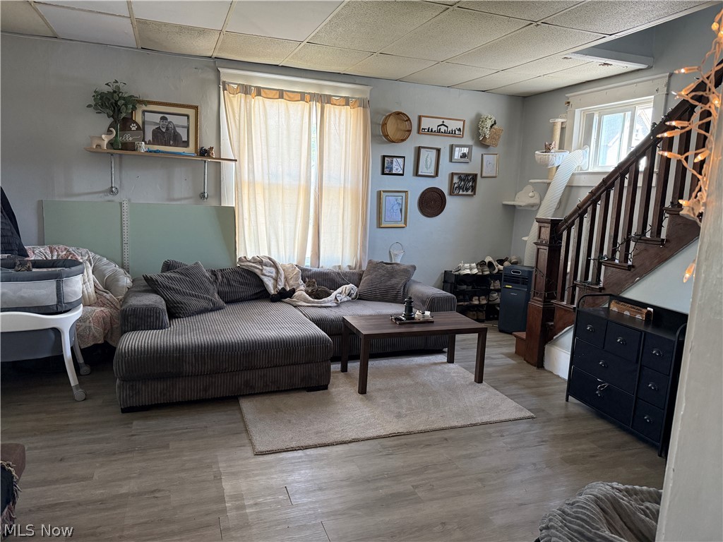 128 W 8th Street Uhrichsville OH 44683