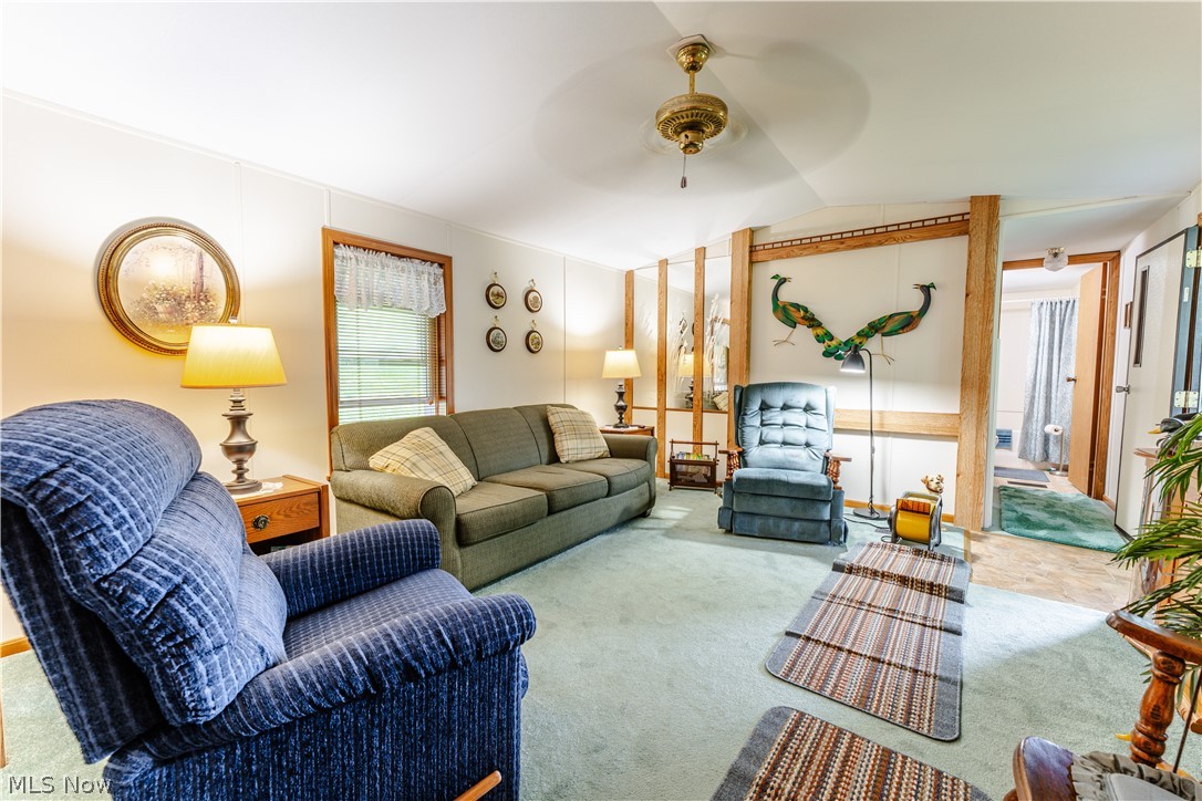 26551 Sr 93 Fresno OH 43824