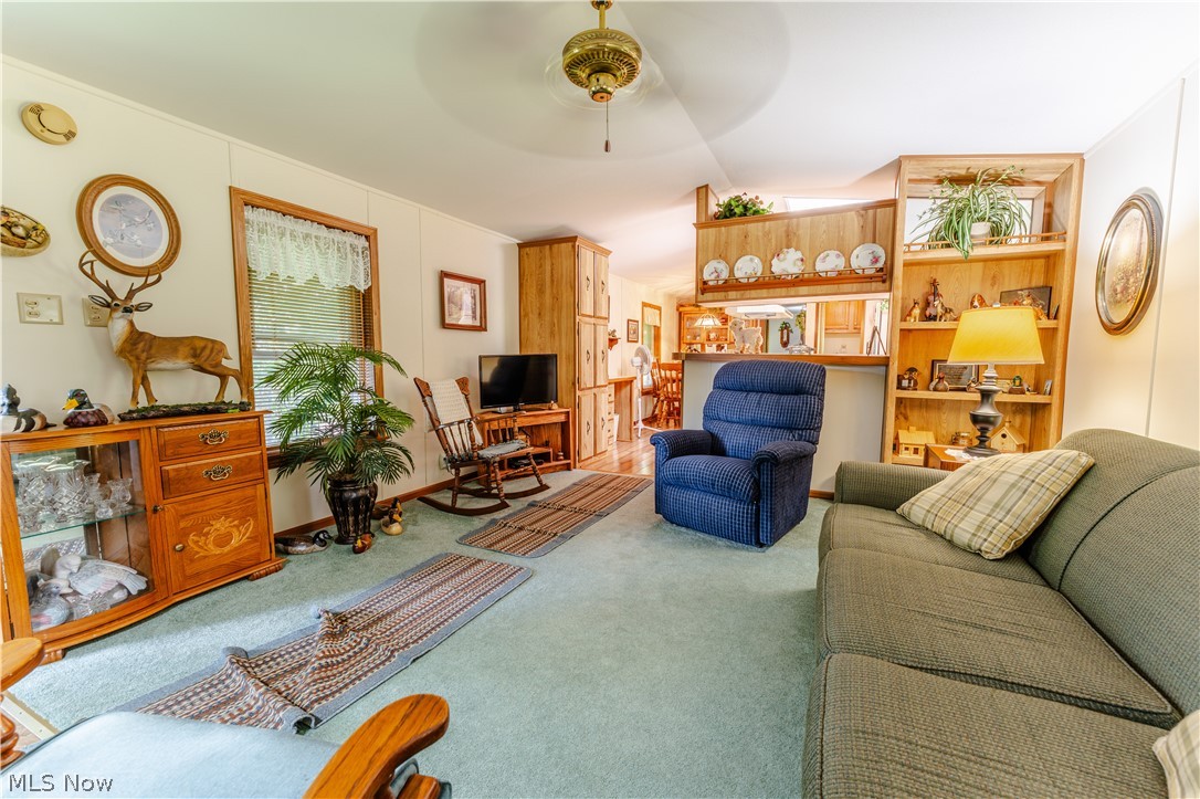 26551 Sr 93 Fresno OH 43824