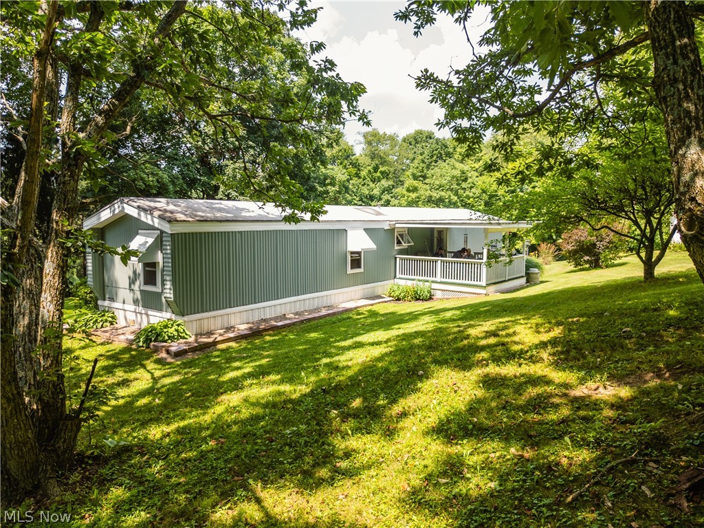 26551 Sr 93 Fresno OH 43824