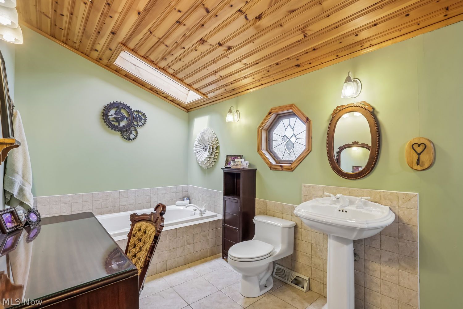 3537 Niles Carver Road Mineral Ridge OH 44440