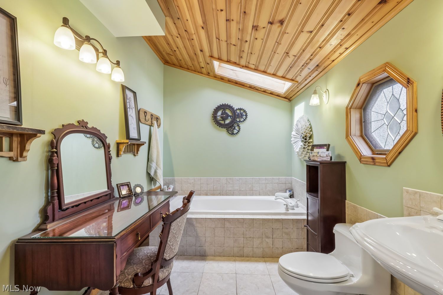 3537 Niles Carver Road Mineral Ridge OH 44440