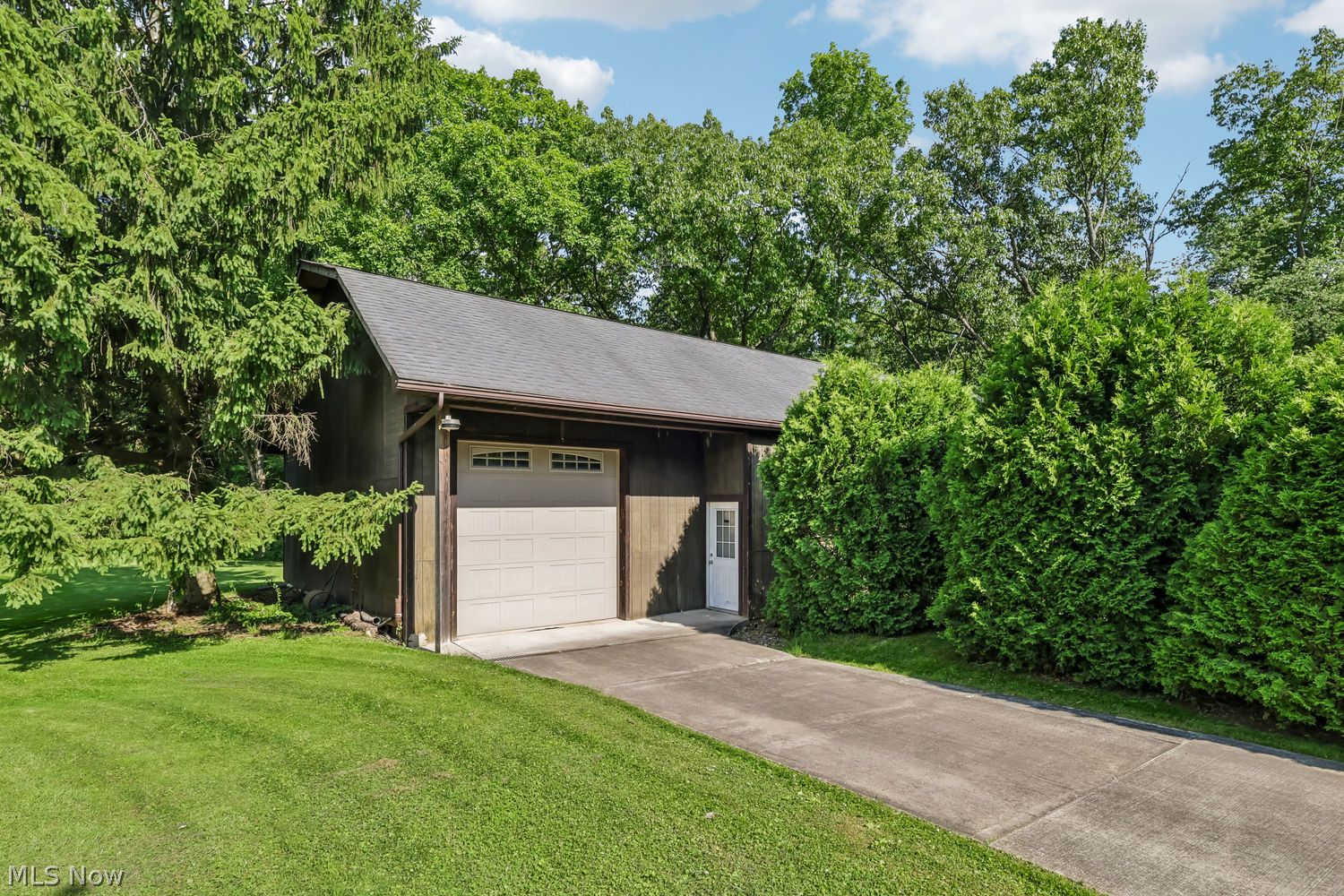 3537 Niles Carver Road Mineral Ridge OH 44440