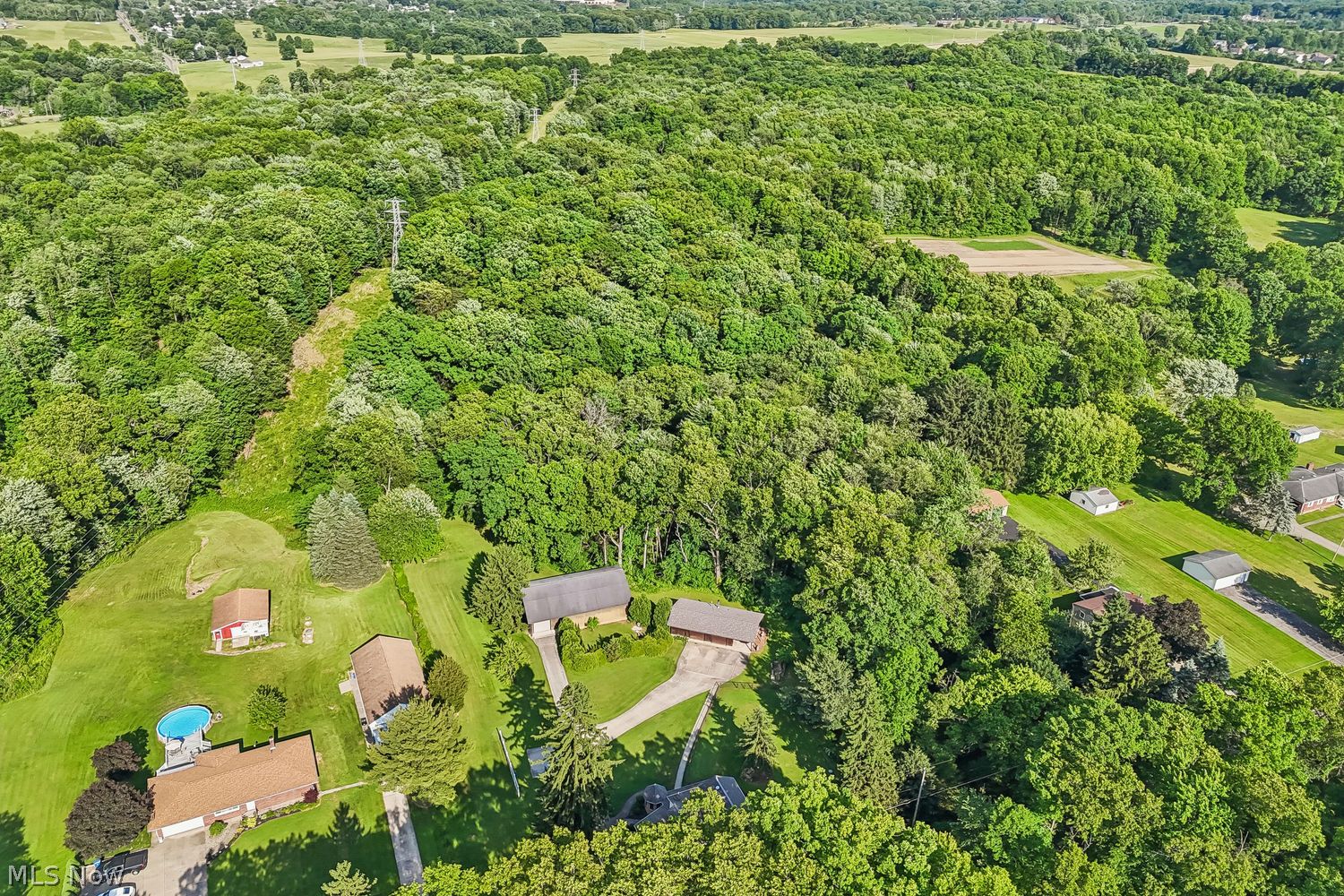 3537 Niles Carver Road Mineral Ridge OH 44440