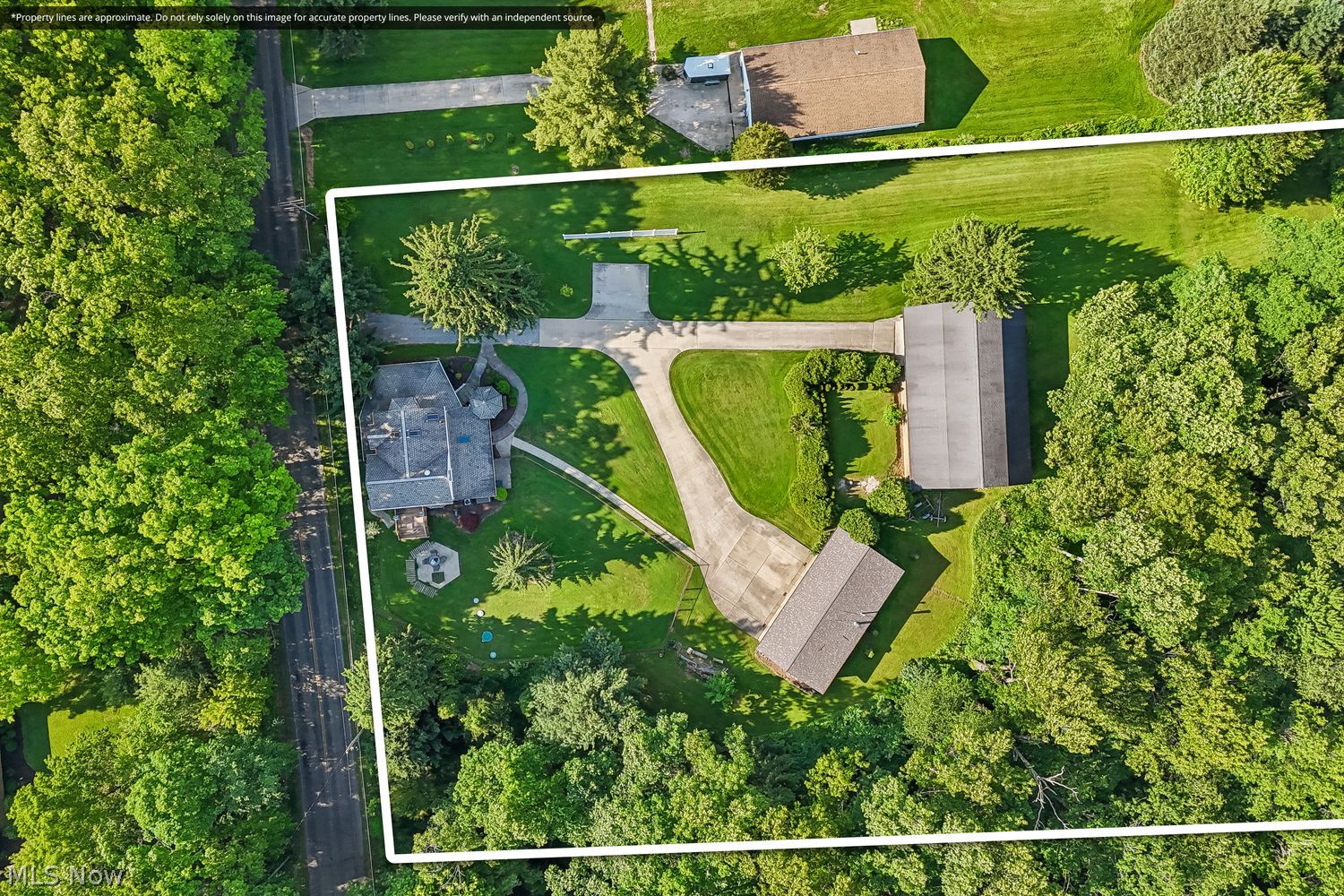 3537 Niles Carver Road Mineral Ridge OH 44440