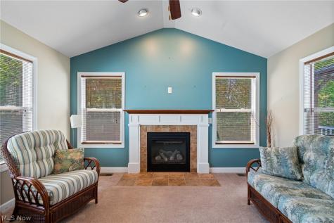 6529 Harness Circle NE Canton OH 44721