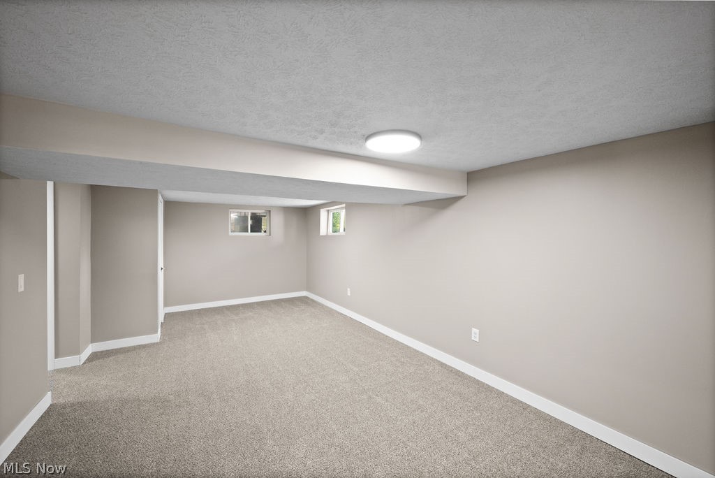 11 Roberts Drive Belpre OH 45714