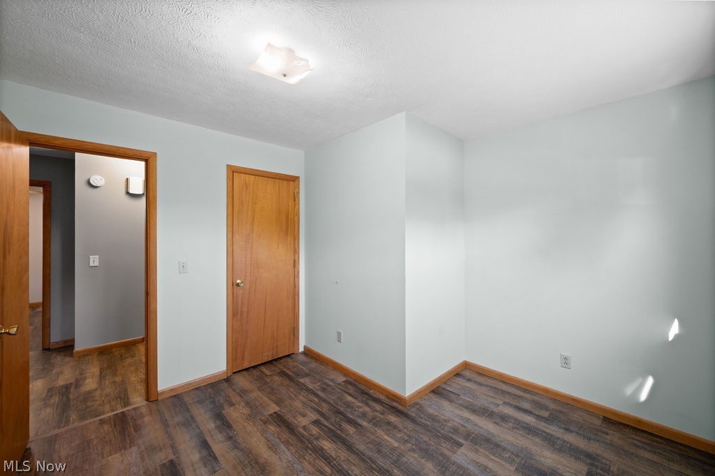 11 Roberts Drive Belpre OH 45714