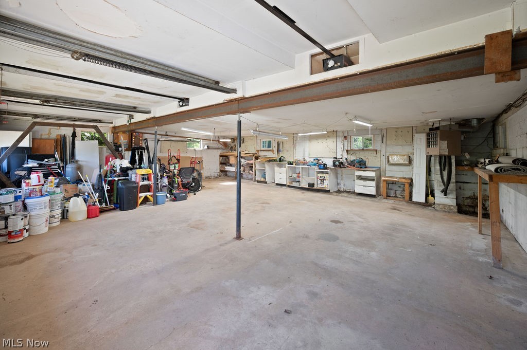 11 Roberts Drive Belpre OH 45714