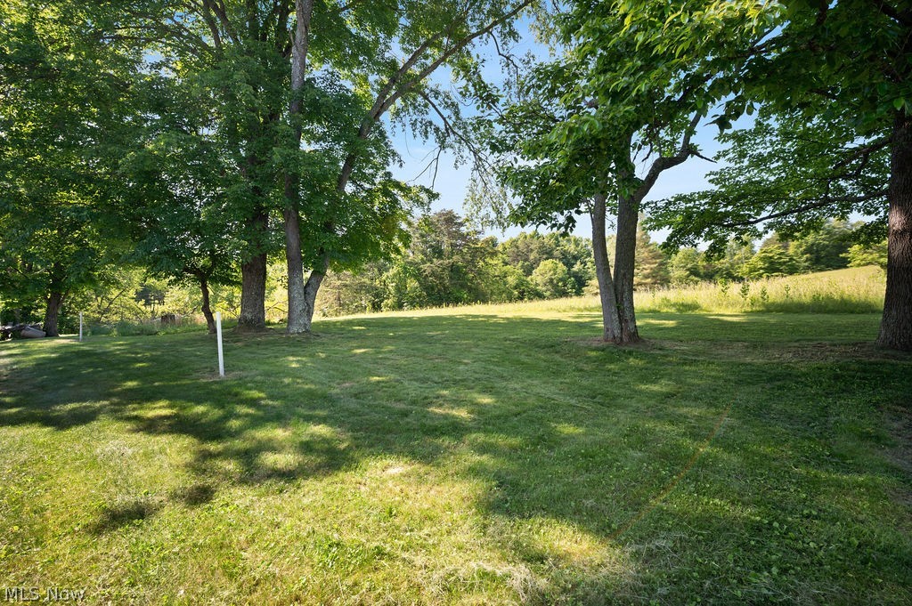 11 Roberts Drive Belpre OH 45714