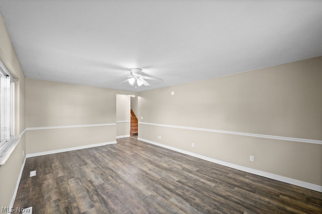 11 Roberts Drive Belpre OH 45714