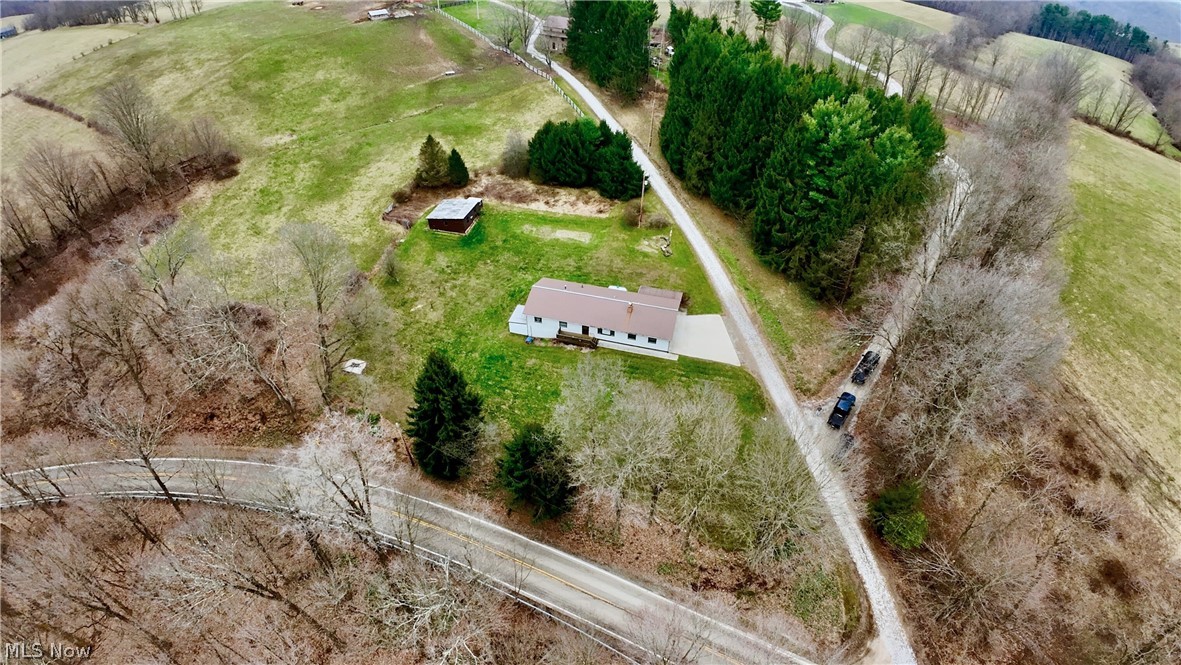 10670 County Road 6 Killbuck OH 44637