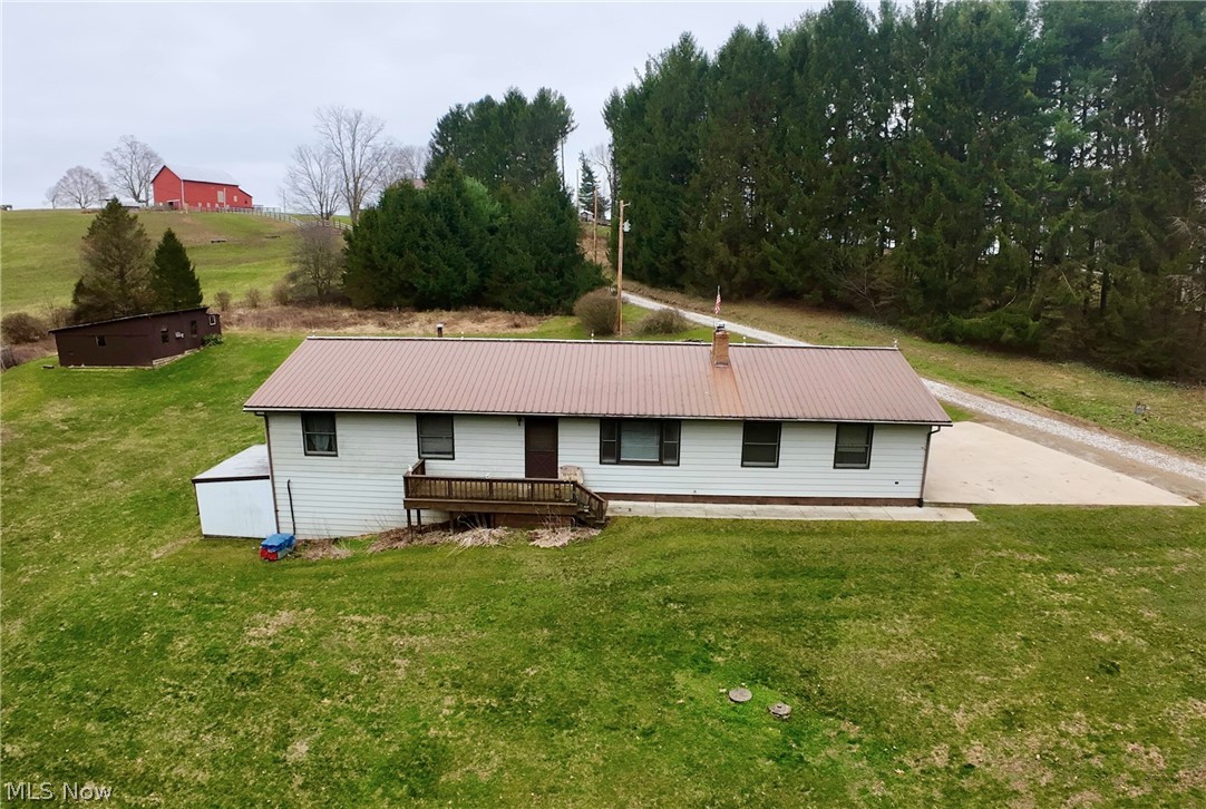 10670 County Road 6 Killbuck OH 44637
